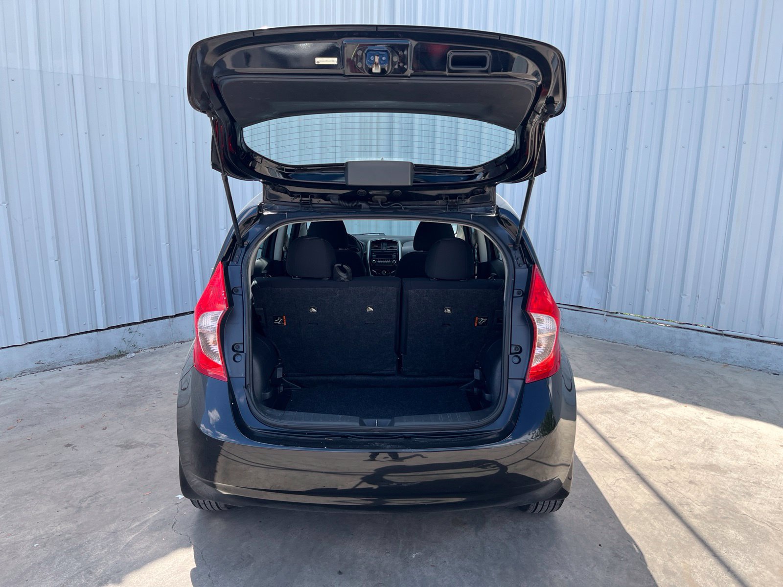 Used 2015 Nissan Versa Note SV FWD image 8
