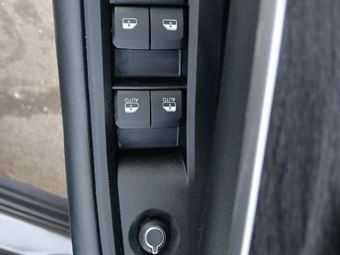 Used 2024 Jeep Grand Cherokee L Limited w/ Luxury Tech Group II image 29