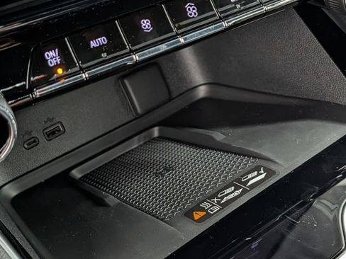 New 2026 Chevrolet Traverse LT AWD/4WD image 24