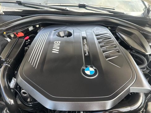 Used 2019 BMW 740i xDrive image 29