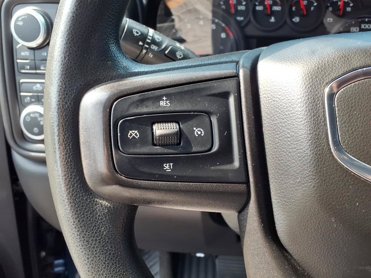 Used 2021 GMC Sierra 1500 4x4 Crew Cab w/ Sierra Value Package image 22