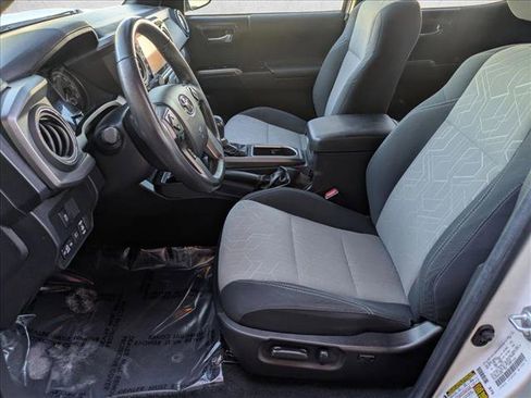 Used 2023 Toyota Tacoma TRD Off-Road image 14