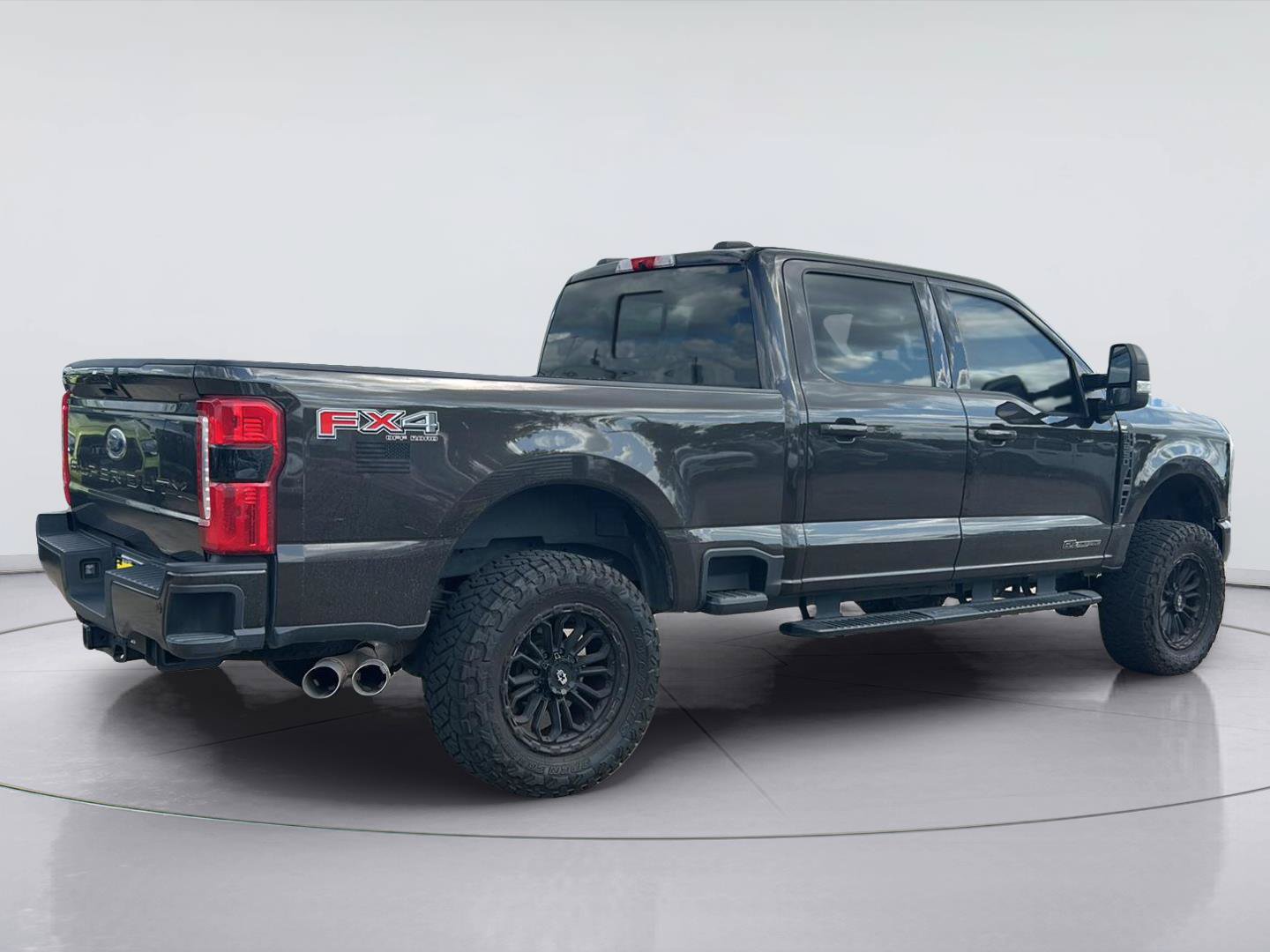 Certified 2024 Ford F250 XLT w/ XLT Premium Package AWD/4WD image 4