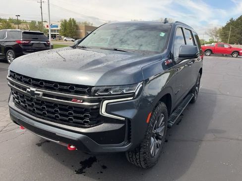 Used 2021 Chevrolet Tahoe Z71 w/ Z71 Off-Road Package AWD/4WD image 2