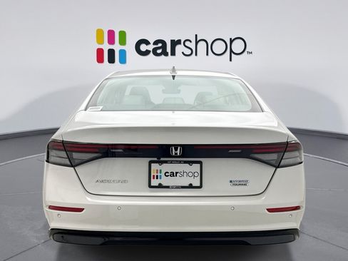 Used 2023 Honda Accord Touring image 4