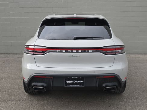 New 2026 Porsche Macan image 8