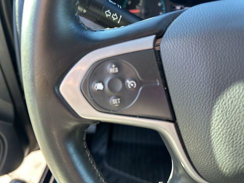 Used 2022 Chevrolet Colorado LT w/ LT Convenience Package image 21