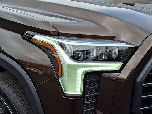Used 2024 Toyota Tundra Limited w/ TRD Off-Road Package AWD/4WD image 9