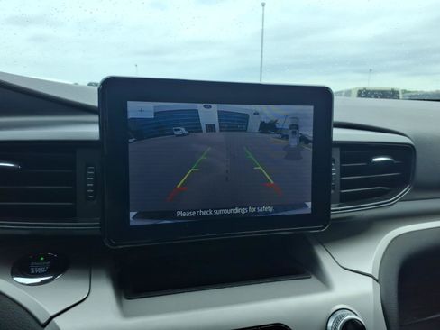 Used 2020 Ford Explorer XLT RWD image 22