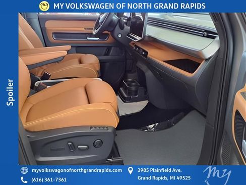 New 2025 Volkswagen ID. Buzz Pro S image 13