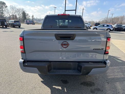 Used 2024 Nissan Frontier Pro-X w/ Technology Package image 7