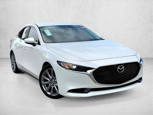 Used 2019 MAZDA MAZDA3 Sedan w/ Preferred Package FWD image 11