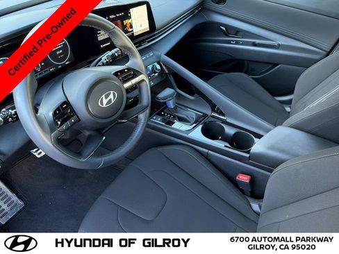 Certified 2025 Hyundai Elantra SEL FWD image 11
