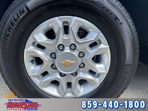 Used 2025 Chevrolet Silverado 3500 LT w/ Convenience Package AWD/4WD image 38