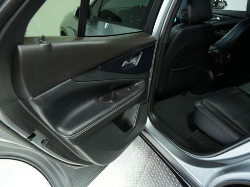 Certified 2024 Chevrolet Blazer EV LT AWD/4WD image 29