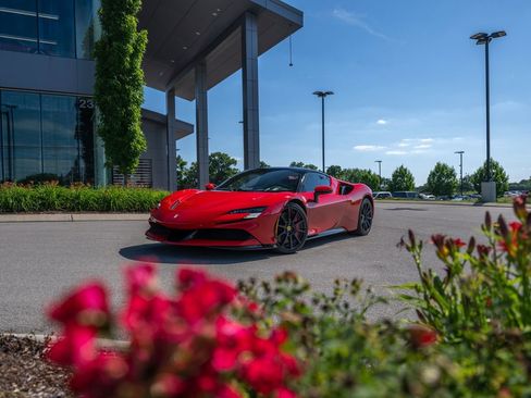 Used 2021 Ferrari SF90 Stradale AWD/4WD image 37