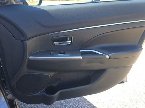 Used 2024 Mitsubishi Outlander Sport AWD image 38