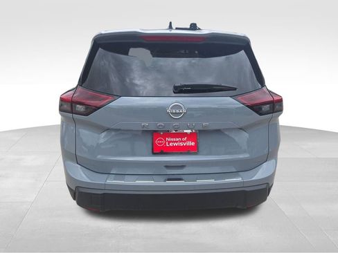 New 2026 Nissan Rogue SV FWD image 4