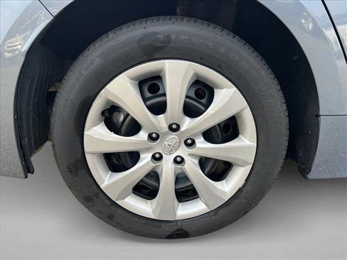 Certified 2025 Toyota Corolla LE image 25