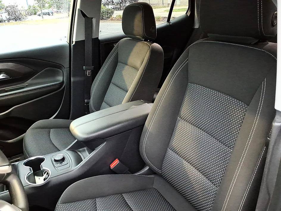 Used 2023 GMC Terrain SLE FWD image 15