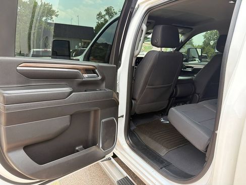 Used 2024 Chevrolet Silverado 2500 LT AWD/4WD image 13