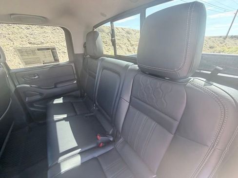 Certified 2024 Nissan Frontier SL w/ Technology Package image 27