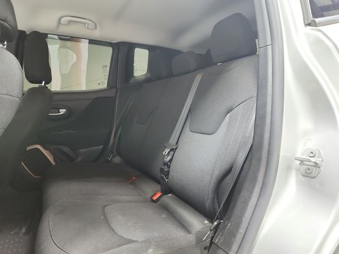 Used 2017 Jeep Renegade Latitude AWD/4WD image 11
