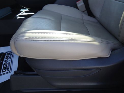 Used 2023 Lincoln Navigator L Reserve image 28