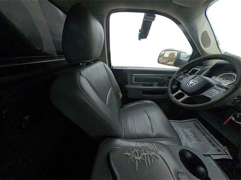 Used 2017 RAM 5500 Tradesman w/ Power & Remote Entry Group image 26