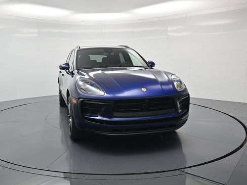 Certified 2026 Porsche Macan Turbo AWD/4WD image 39