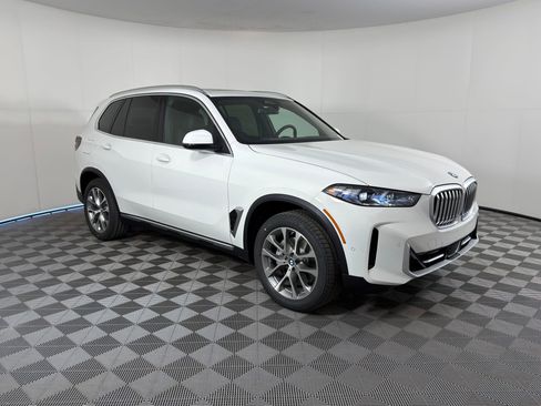Used 2026 BMW X5 sDrive40i w/ Parking Assistance Package RWD image 7