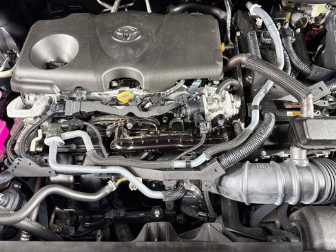 Certified 2025 Toyota Sienna XLE FWD image 44