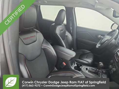 Used 2022 Jeep Cherokee Trailhawk w/ Trailer Tow Group AWD/4WD image 30