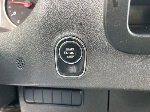 Used 2024 Mercedes-Benz Sprinter 2500 image 17