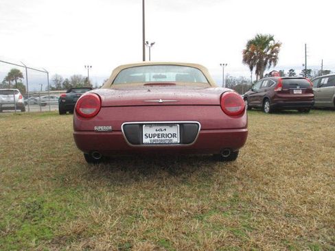 Used 2004 Ford Thunderbird Base image 4