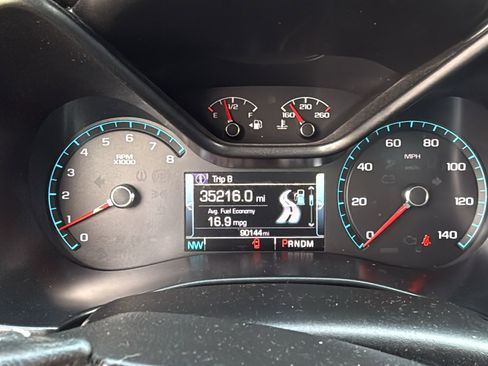 Used 2016 Chevrolet Colorado Z71 w/ LPO, Gearon Divider Package AWD/4WD image 8