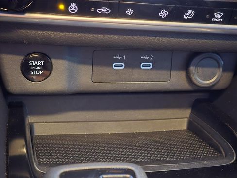 Used 2024 Nissan Rogue SV w/ SV Premium Package image 18