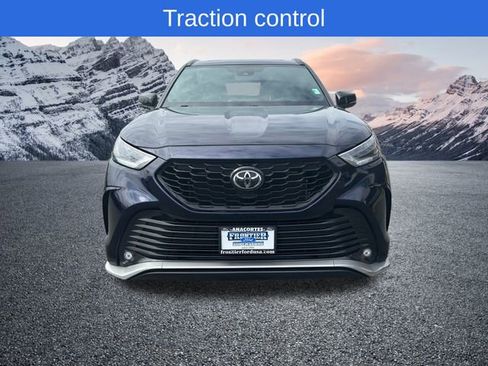 Used 2024 Toyota Highlander XSE image 8