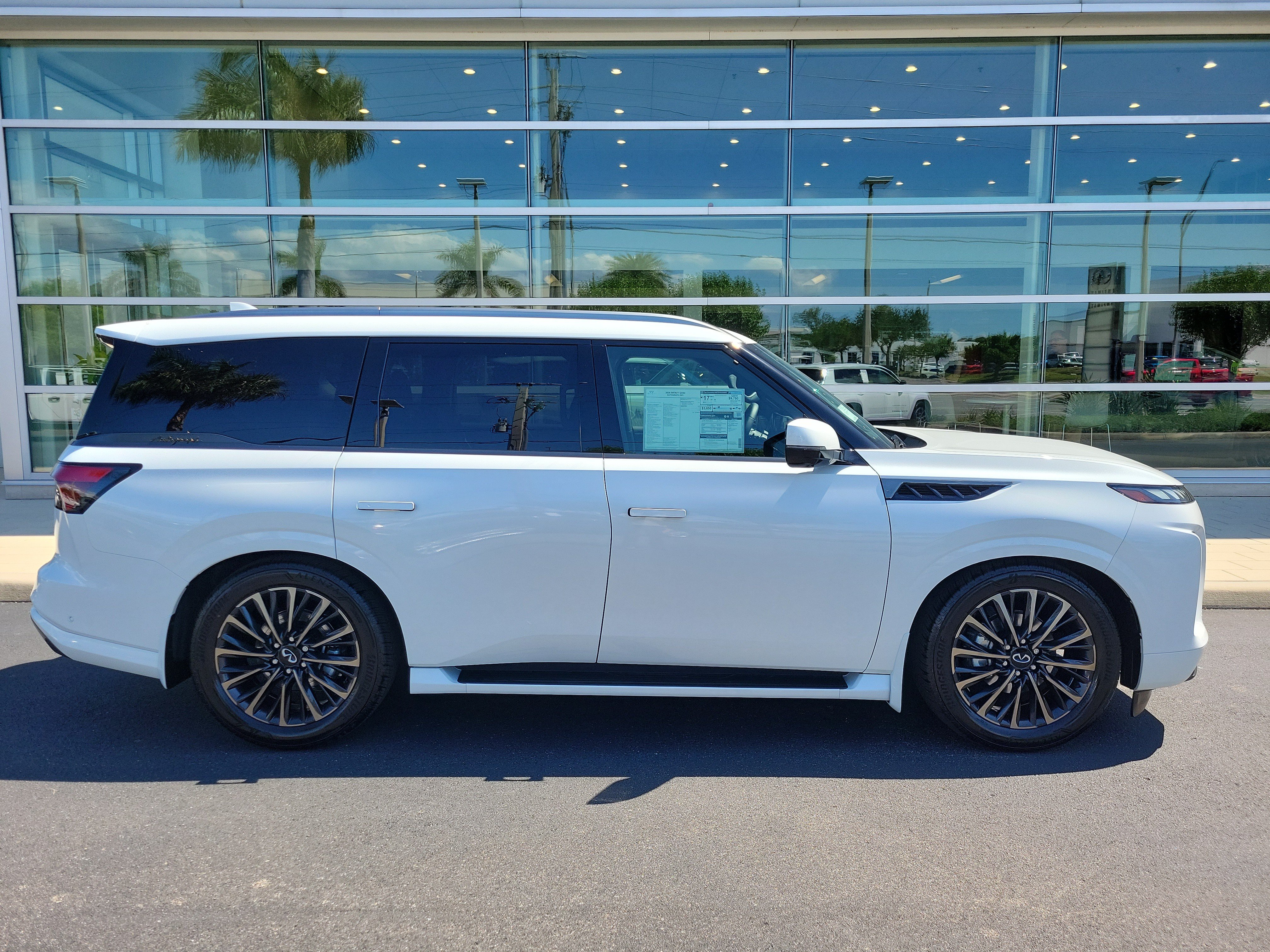 New 2026 INFINITI QX80 Autograph w/ Premium Cargo Package AWD/4WD image 3