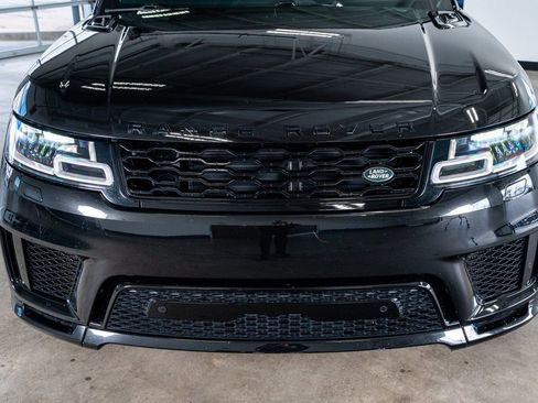 Used 2019 Land Rover Range Rover Sport HST image 15