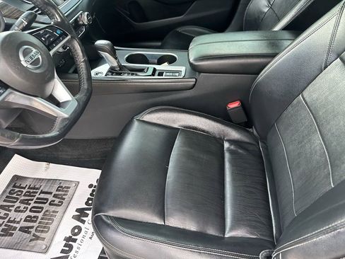 Used 2019 Nissan Altima 2.5 Platinum AWD/4WD image 33