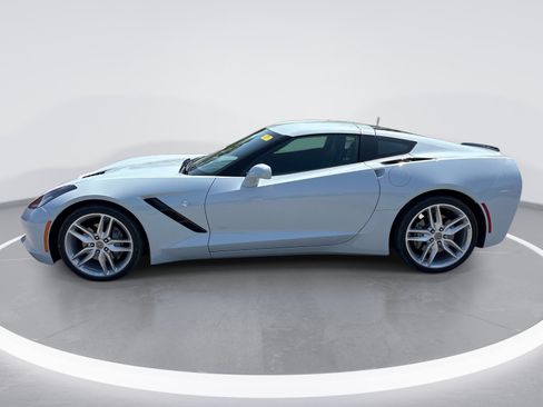 Used 2019 Chevrolet Corvette Stingray Coupe w/ 2LT Preferred Equipment Group RWD image 5