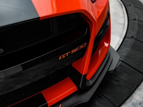 Used 2022 Ford Mustang Shelby GT500 w/ Technology Package RWD image 32