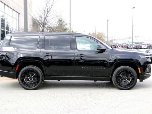 New 2026 Jeep Grand Wagoneer Limited image 4