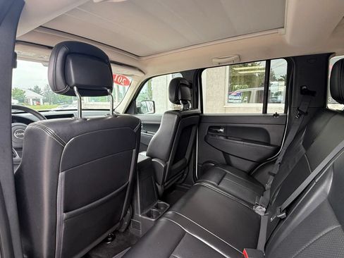 Used 2012 Jeep Liberty Sport AWD/4WD image 10
