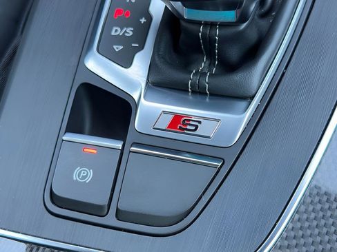 Used 2020 Audi SQ5 Prestige image 31