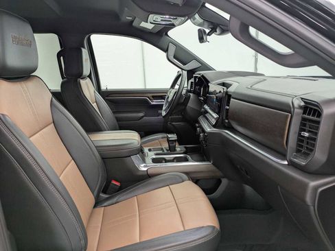 Used 2024 Chevrolet Silverado 1500 High Country w/ Technology Package image 24