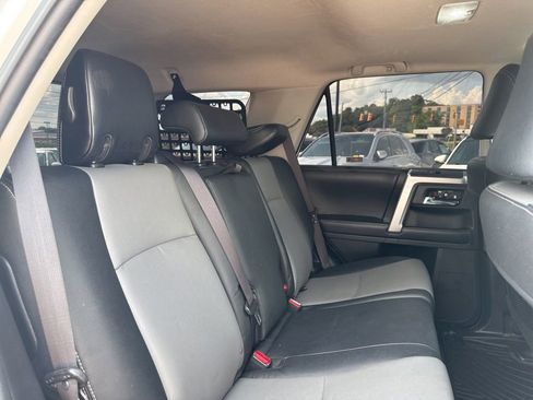 Used 2016 Toyota 4Runner SR5 Premium AWD/4WD image 22