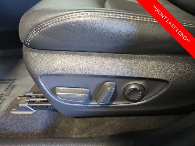 Used 2021 Toyota RAV4 XLE Premium AWD/4WD image 17
