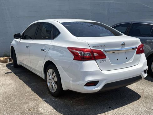 Used 2019 Nissan Sentra S FWD image 2